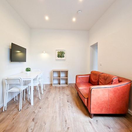 Raj Living - 1 Or 3 Room Apartments - 20 Min Messe Dus And Old Town Dus Dusseldorf Exterior photo