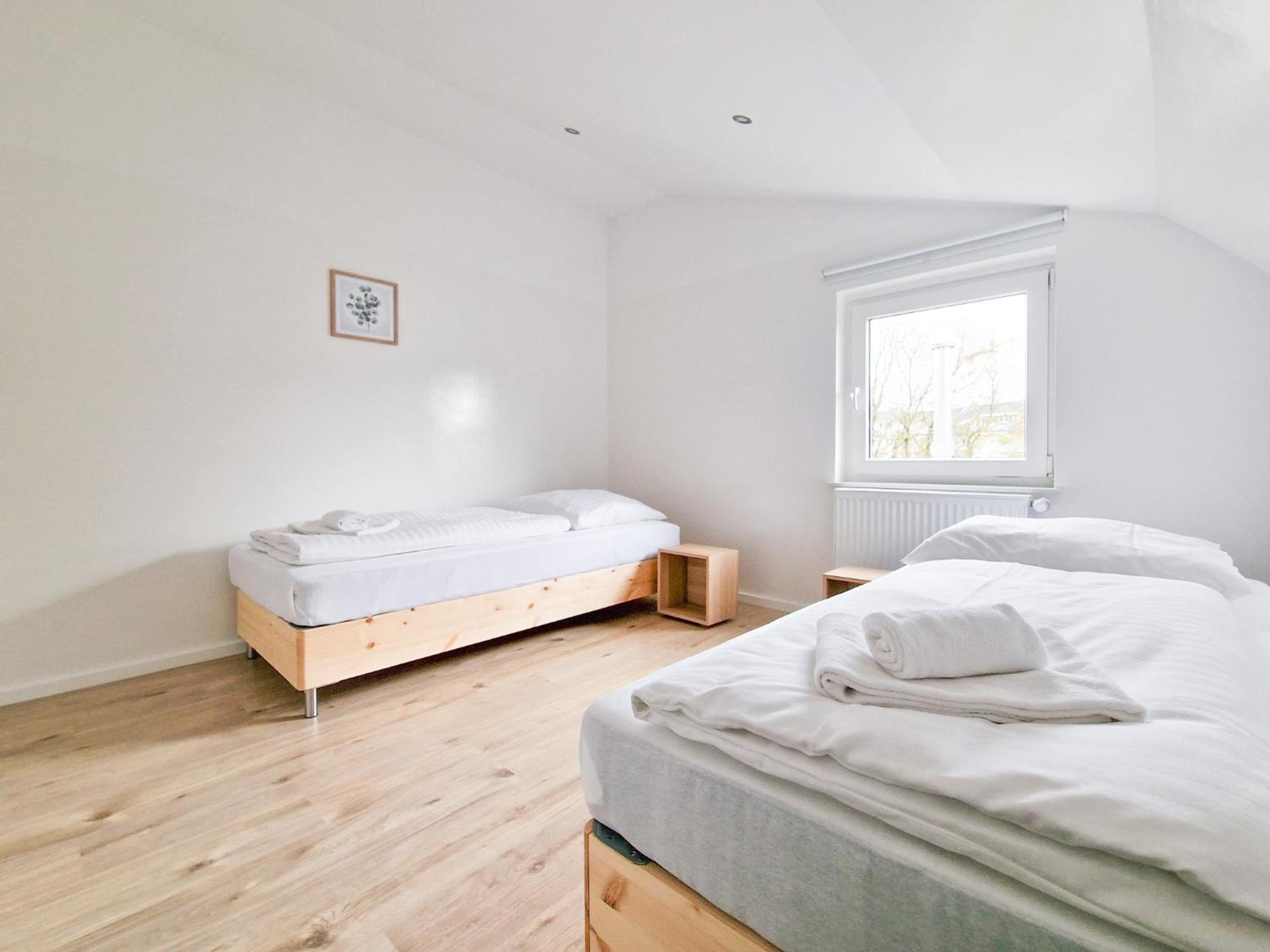 Raj Living - 1 Or 3 Room Apartments - 20 Min Messe Dus And Old Town Dus Dusseldorf Exterior photo